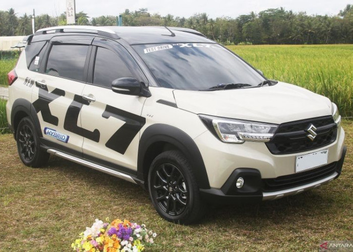 Suzuki XL7 Hybrid Mobil Penumpang Paling Laris Bulan Ini
