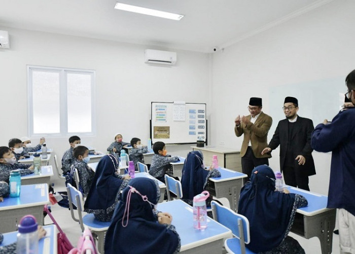 Ridwan Kamil: Sekolah Swasta Turut Berperan Bangun Peradaban