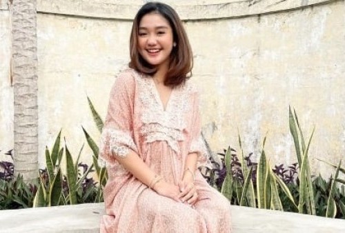 Chandrika Chika Ucapkan Selamat Idul Fitri Pakai Baju Kaftan, Komentar Netizen Malah Ambyar