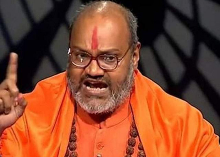 Pendeta Hindu Ini Serukan Umatnya Rebut Ka'ba dari Umat Islam