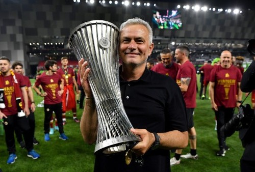 Ukir Sejarah Juarai Conference League, Jose Mourinho Tentukan Masa Depannya Bersama AS Roma