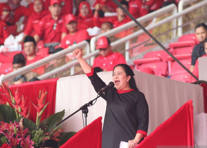Ganjar Kritik Penegakan Hukum, Puan Maharani: PDIP Masih Dukung Jokowi