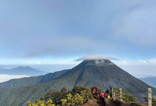 Pendaki Asal Depok Tewas di Gunung Gede Pangrango, Ditemukan Telentang Beberapa Ratus Meter Sebelum Puncak