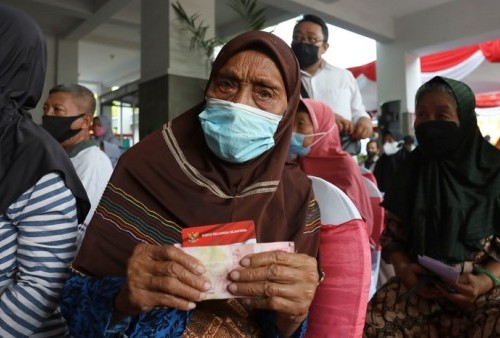 BLT Minyak Goreng Disalurkan di Surabaya, Wali Kota: Jangan Hanya Mengandalkan Bansos