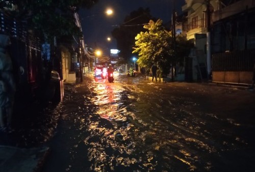Hujan Deras, Banjir Sasar Jakarta Timur dan Selatan, Bukan Akibat Luapan Air Sungai