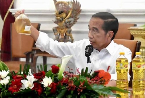Jokowi Kasih Tugas Khusus Luhut dan Zulhas, Secepatnya Turunkan Minyak Goreng Curah Rp14 RIbu per Liter