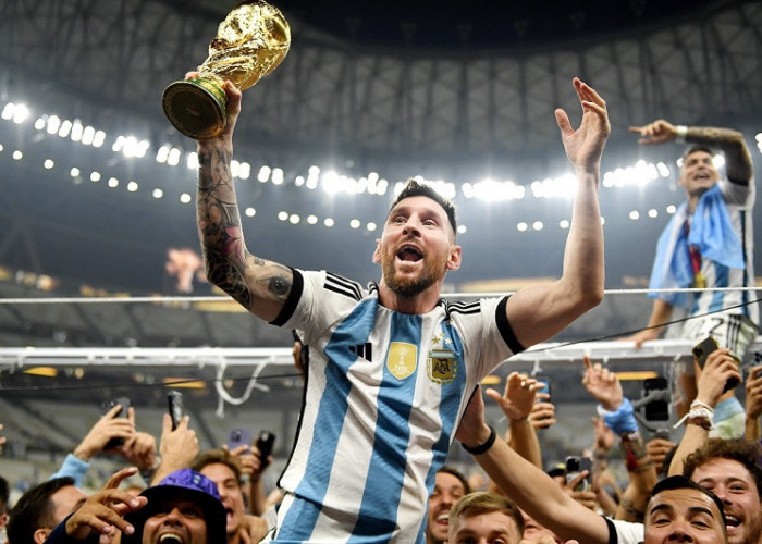 Piala Dunia 2022: Lionel Messi Ukir 8 Rekor Mentereng Usai Bawa Argentina Menang dari Prancis di Final!