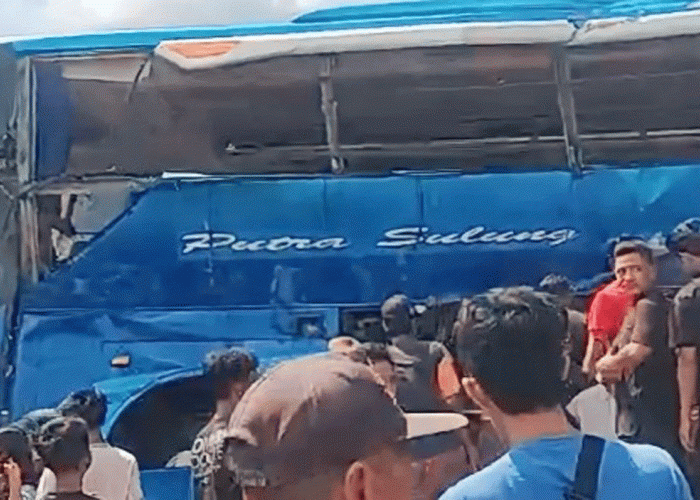 Seluruh Penumpang KA Ekspres Rajabasa Selamat, KAI: Bus Terseret Sekitar 50 Meter