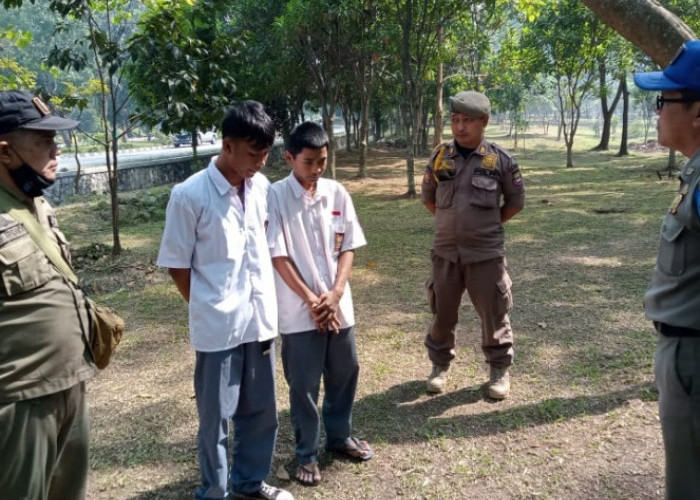 Pelajar SMK Kabupaten Tangerang Bolos Sekolah Lalu Asyik Nongkrong di Pemda, Terjaring Razia Satpol PP