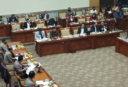 Rapat Komisi III DPR Bareng Kapolri Muncul Suara 'Sayang', Bambang Wuryanto: Interupsi yang Bikin Ketawa