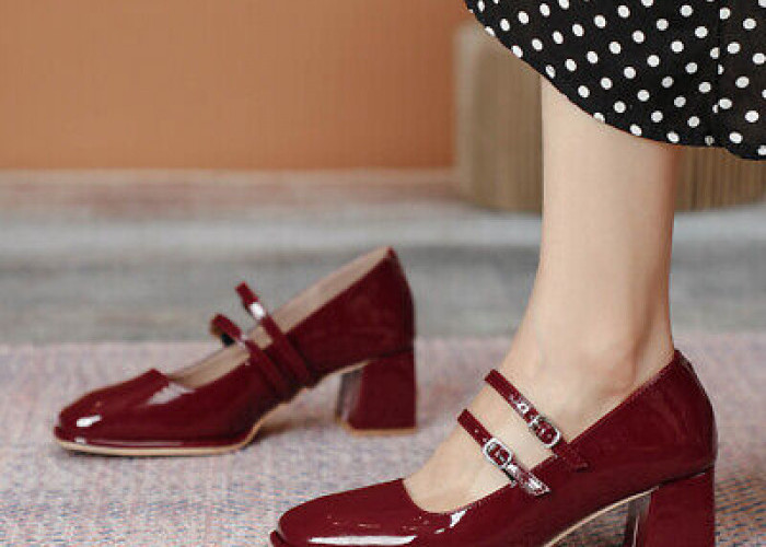 Kembali Jadi Trend 2024, Sepatu Mary Jane Berikan Tampilan Vintage nan Stylish