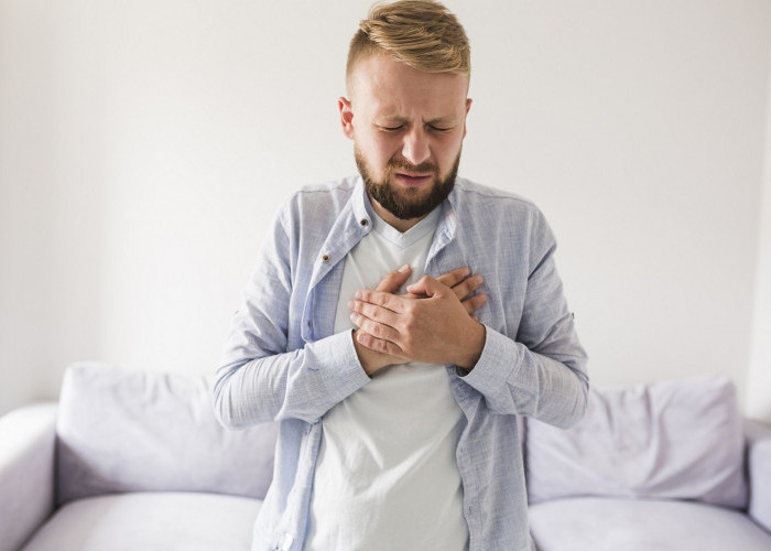 Ciri-ciri Asam Lambung Naik yang Sering Dikira Serangan Jantung: Kenali Dulu agar Tidak Panik