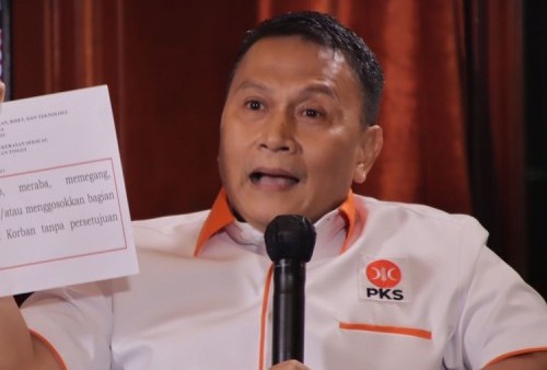 Mardani Sindir Jokowi Kepo, Netizen Serang Balik: TNI Polri Harus di Tengah, Kenapa Lu yang Kesurupan!