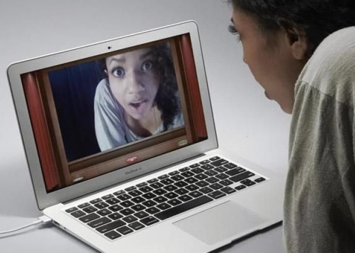 Wajib Tau! 5 Tanda Webcam Laptopmu Dihack Orang