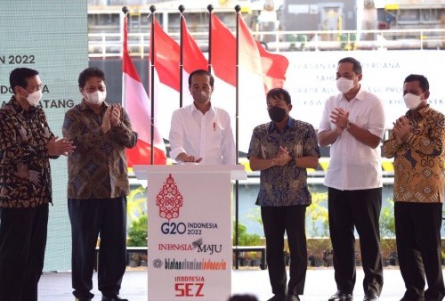 Airlangga Dampingi Jokowi Melepas Peluncuran Ekspor Perdana Senilai Rp104 Miliar