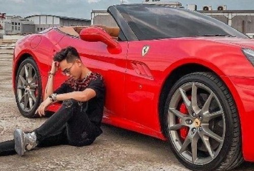 Bareskrim Polri Angkut Mobil Ferrari Indra Kenz dari Medan ke Jakarta 