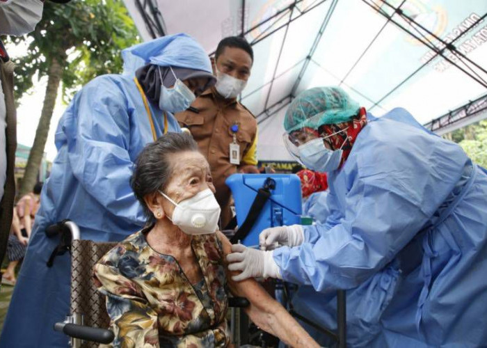 Vaksin Booster Kedua Lansia Kota Tangerang Dimulai, Cek Jadwal dan Syaratnya di Sini