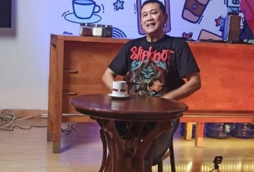 Denny Siregar: Jangan Paksa-paksa Gue Panggil Abdul Somad sebagai Ustaz, Gak Nyampee...! 