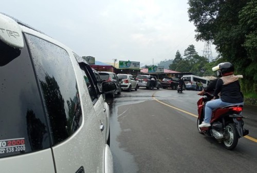 Long Weekend Hari Raya Waisak 2022, Jalur Puncak Macet, Polisi Berlakukan Sistem Satu Arah ke Bogor