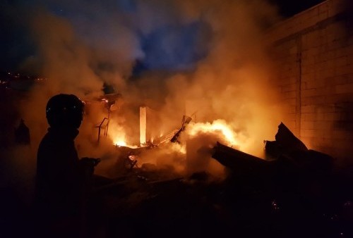 Bengkel Motor Terbakar di Tangerang, Seorang Wanita Tewas Terpanggang di Lantai Atas
