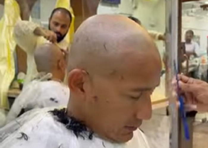 Sandiaga Uno Cukur Botak di Kala Jokowi Sebut Pemimpin Mikirin Rakyat Berambut Putih