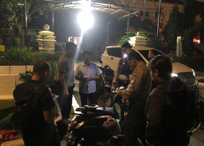 Pulang Beli Makan Sahur, Polisi Tangkap 3 Orang Membawa Ganja dan Tramadol di Kabupaten Bekasi