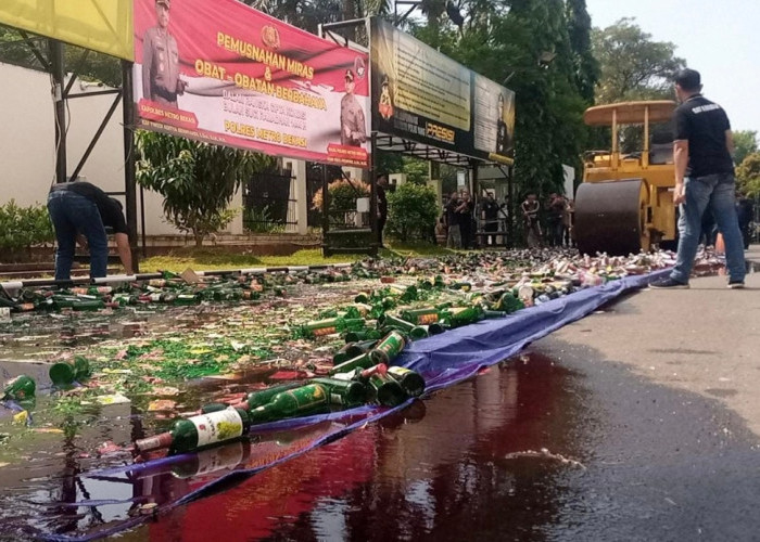9.907 Minuman Keras dan 23.598 Butir Obat Obatan Terlarang Dimusnahkan Polres Metro Bekasi