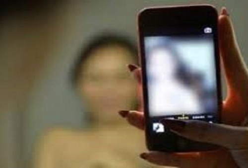 Waktu Pacaran, Sejoli SMA Ini Rekam Sendiri Video Syurnya, Pas Putus Disebar Biar Mau Balikan