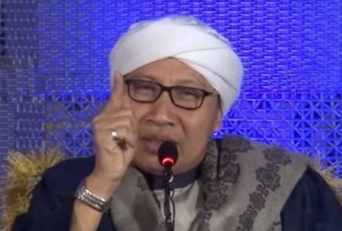 Buya Yahya: Al-Quran Dikumandangkan Kok Merasa Terganggu, Iman Anda di Mana?