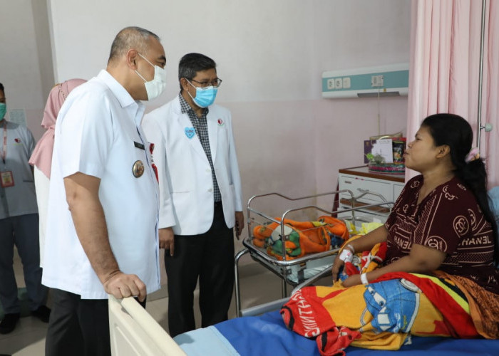 Jelang Lebaran Bupati Tangerang Sidak Rumah Sakit: Petugas Harus Maksimal Layani Pasien